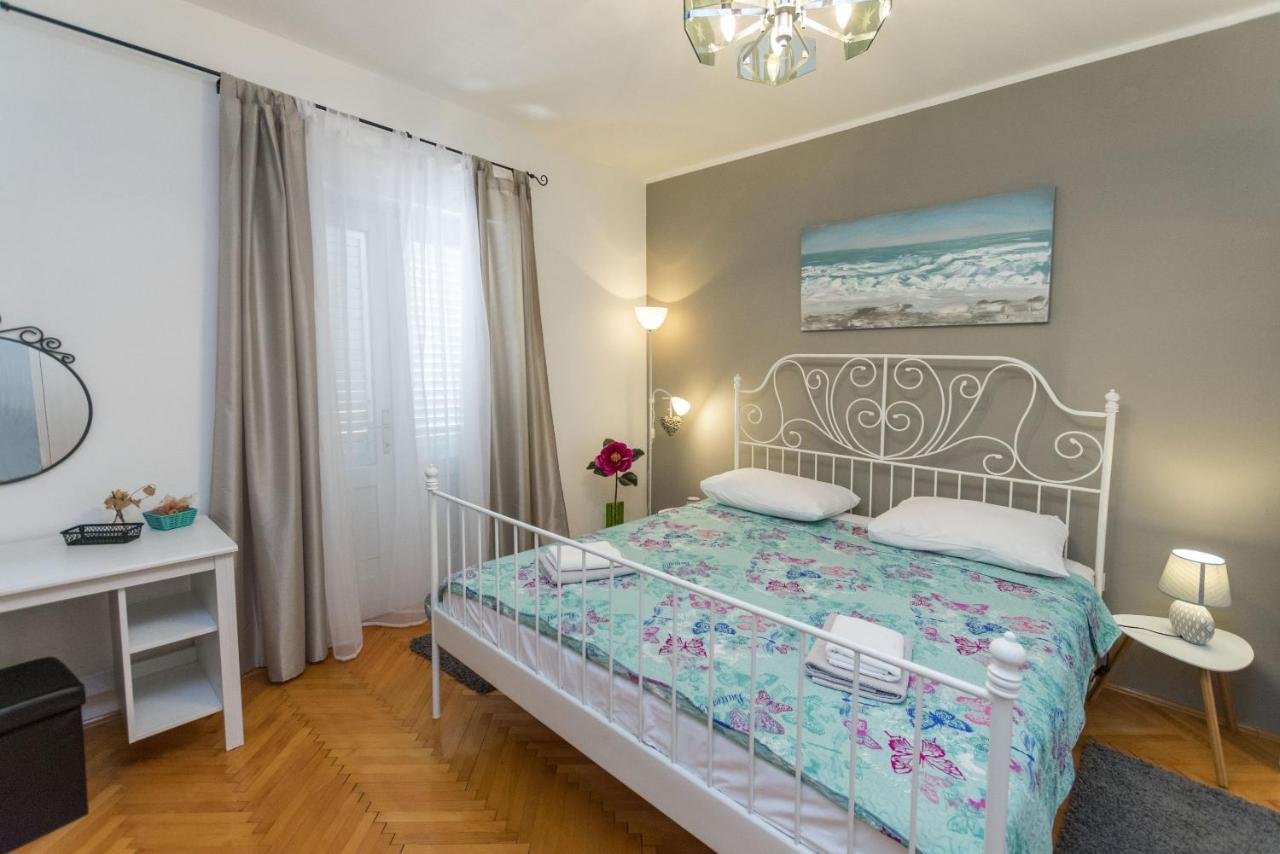 Apartments Zmika Primosten Luaran gambar