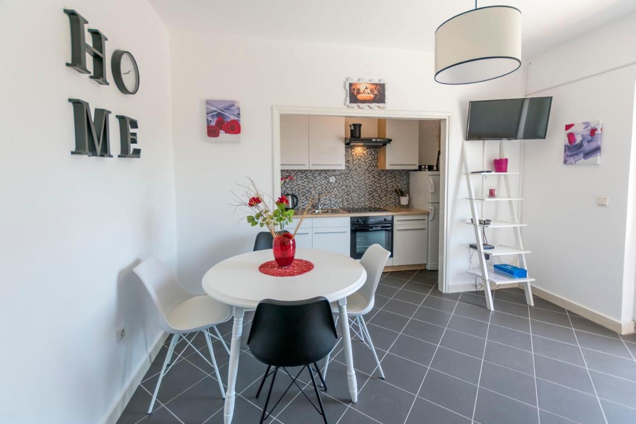 Apartments Zmika Primosten Luaran gambar
