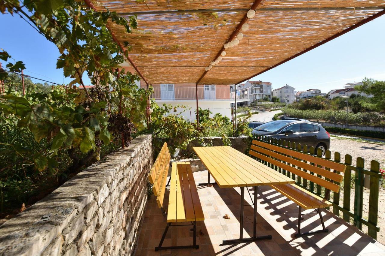 Apartments Zmika Primosten Luaran gambar