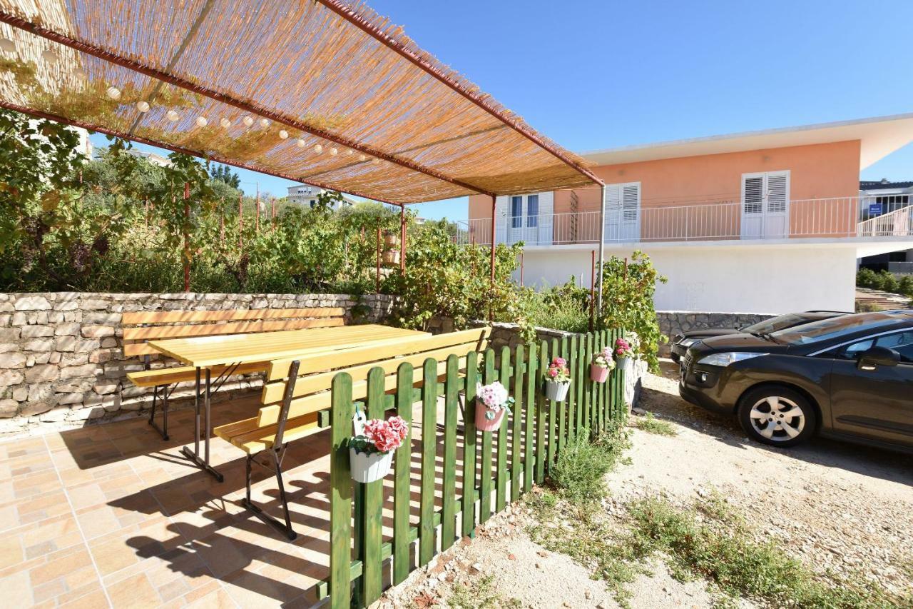 Apartments Zmika Primosten Luaran gambar